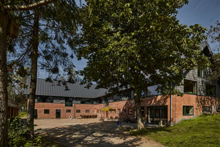 Steel-Clad Roof by the Shores of Mossø, Alkenvej 45, 8660 Skanderborg, Denmark
